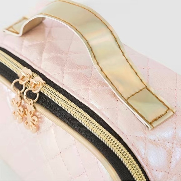 Makeup Travel Bag - Picture 3 of 11